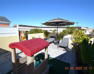 2405 Victoria Gardens Lane - Photo Thumbnail 55