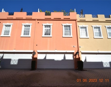 2405 Victoria Gardens Lane - Photo Thumbnail 59