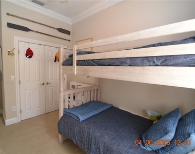 2405 Victoria Gardens Lane - Photo Thumbnail 36