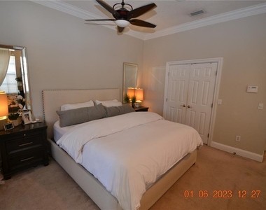 2405 Victoria Gardens Lane - Photo Thumbnail 21
