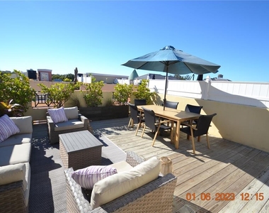 2405 Victoria Gardens Lane - Photo Thumbnail 47
