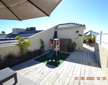 2405 Victoria Gardens Lane - Photo Thumbnail 57