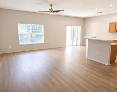 1186 Emerald Hill Way - Photo Thumbnail 2