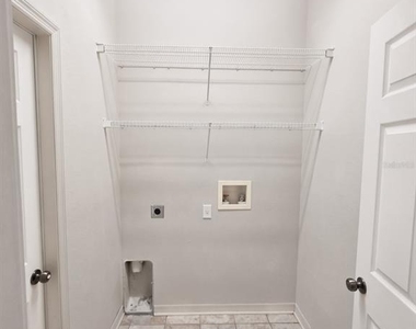 1186 Emerald Hill Way - Photo Thumbnail 9
