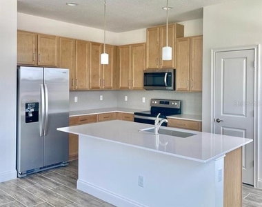 3032 Crispin Circle - Photo Thumbnail 1