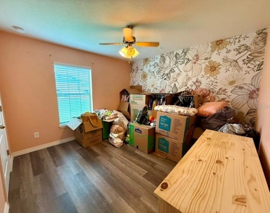 1609 Steely Drive - Photo Thumbnail 4