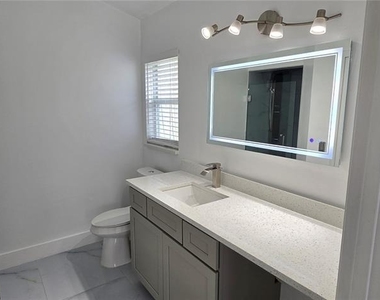 600 Abaco Court - Photo Thumbnail 8