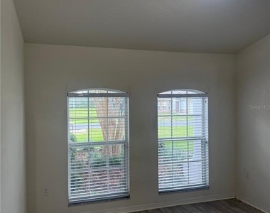 314 Erie Drive - Photo Thumbnail 16