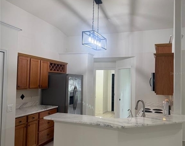 314 Erie Drive - Photo Thumbnail 12