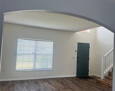 401 Mallard Way - Photo Thumbnail 5