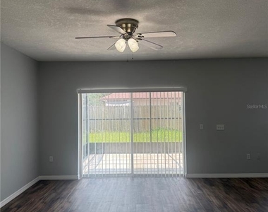 401 Mallard Way - Photo Thumbnail 13