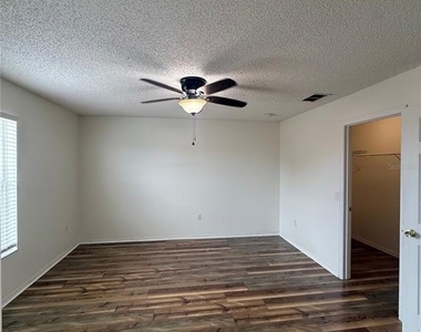 401 Mallard Way - Photo Thumbnail 22
