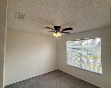 401 Mallard Way - Photo Thumbnail 20