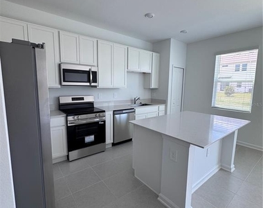 6085 Zen Way - Photo Thumbnail 6