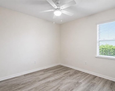 282 Drayton Avenue - Photo Thumbnail 31