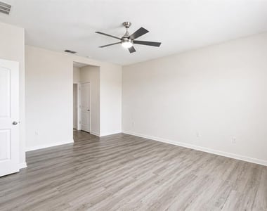 282 Drayton Avenue - Photo Thumbnail 16
