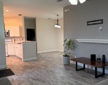 13121 Summerton Drive - Photo Thumbnail 7