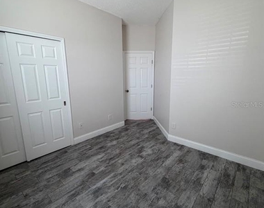 13121 Summerton Drive - Photo Thumbnail 14