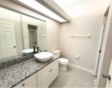 1001 Eagle Pond Drive - Photo Thumbnail 14