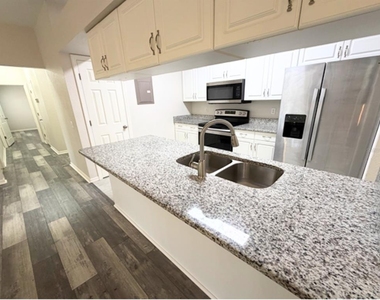 1001 Eagle Pond Drive - Photo Thumbnail 3