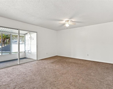 570 Bahia Circle - Photo Thumbnail 21