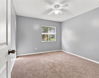 570 Bahia Circle - Photo Thumbnail 9