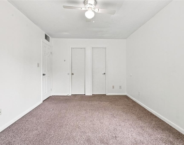 570 Bahia Circle - Photo Thumbnail 4