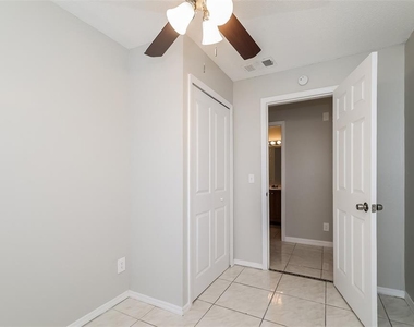 425 Danube Way - Photo Thumbnail 10
