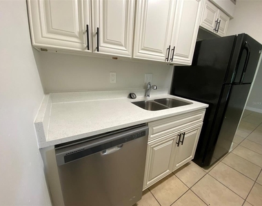 5317 Curry Ford Road - Photo Thumbnail 4