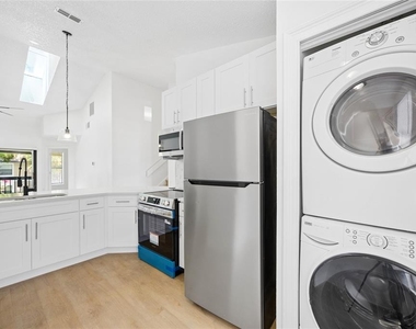 3118 S Semoran Boulevard - Photo Thumbnail 6