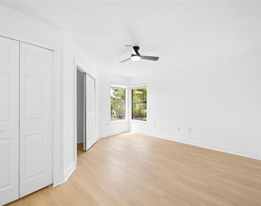 3118 S Semoran Boulevard - Photo Thumbnail 17