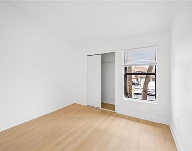 3118 S Semoran Boulevard - Photo Thumbnail 9