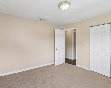 386 Cocoa Court - Photo Thumbnail 27