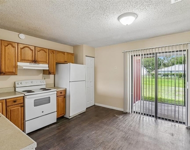 386 Cocoa Court - Photo Thumbnail 11