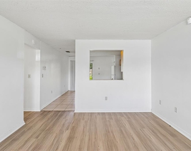 386 Cocoa Court - Photo Thumbnail 4