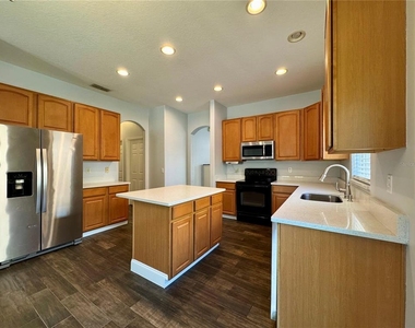 9975 Indigo Bay Circle - Photo Thumbnail 12