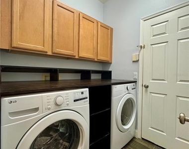 9975 Indigo Bay Circle - Photo Thumbnail 7