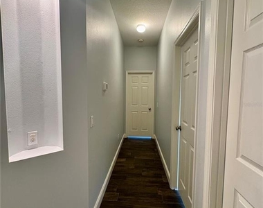 9975 Indigo Bay Circle - Photo Thumbnail 8