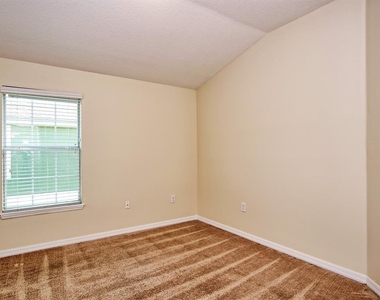 10243 Lake District Lane - Photo Thumbnail 11