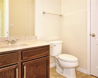 10243 Lake District Lane - Photo Thumbnail 7