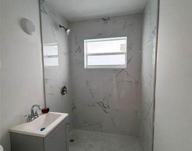 5009 Bullard Street - Photo Thumbnail 7