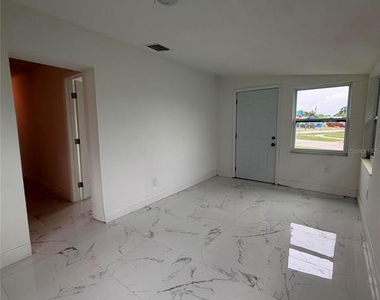 5009 Bullard Street - Photo Thumbnail 5