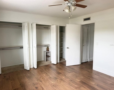 5317 Curry Ford Road - Photo Thumbnail 6