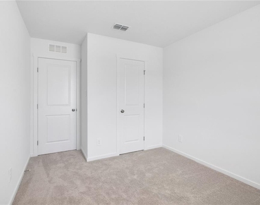 975 Phoenix Street - Photo Thumbnail 19