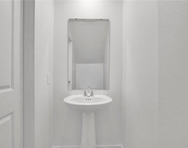 975 Phoenix Street - Photo Thumbnail 21