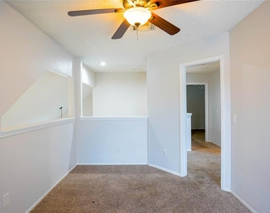 4501 Bridgeton Lane - Photo Thumbnail 6