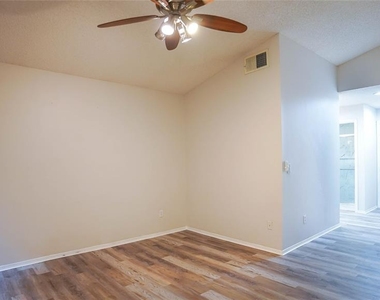 4501 Bridgeton Lane - Photo Thumbnail 13