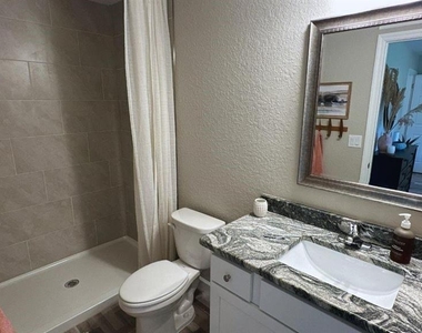 16408 Sw 27th Circle - Photo Thumbnail 19