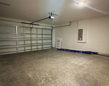 16408 Sw 27th Circle - Photo Thumbnail 14