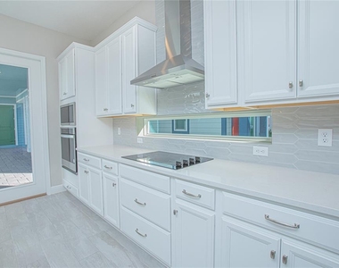 6533 Rover Way - Photo Thumbnail 20